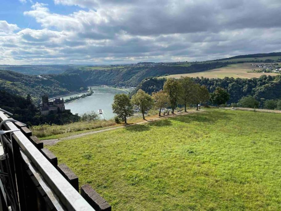 #1 Studioapartment Mit Loreleyblick Direkt An Der Schoensten Etappe Des Rheinsteigs Patersberg Bagian luar foto